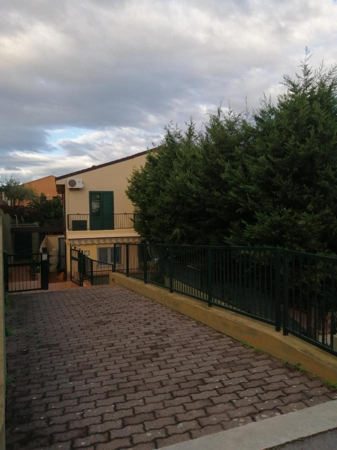La Casetta Di Laura Cefalu Bagian luar foto